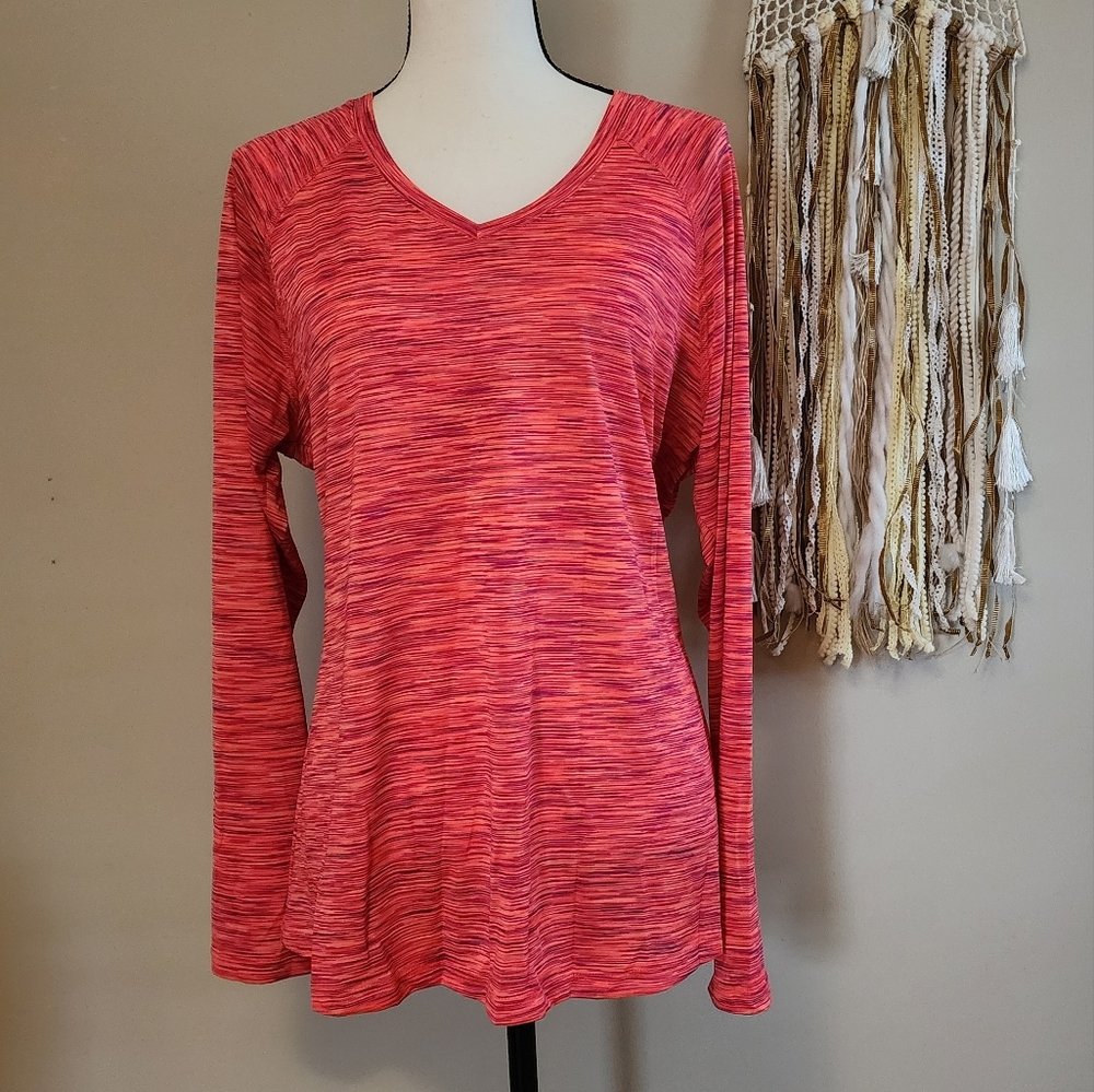 ⚘️  Cute RBX Women's Long Sleeve V Neck Lightweight Top (Host)